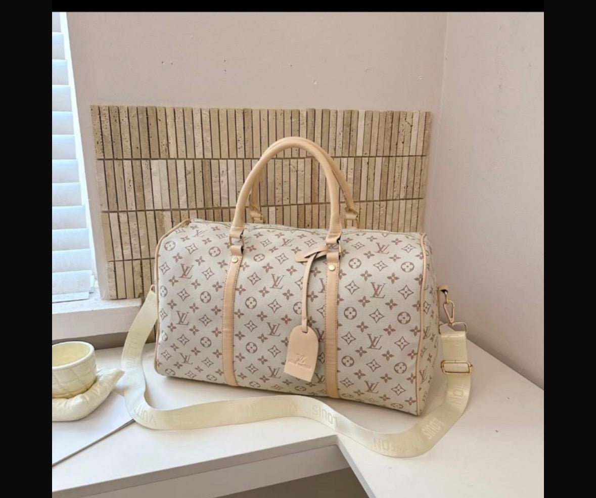 LV Duffle Bag (PreOrder)